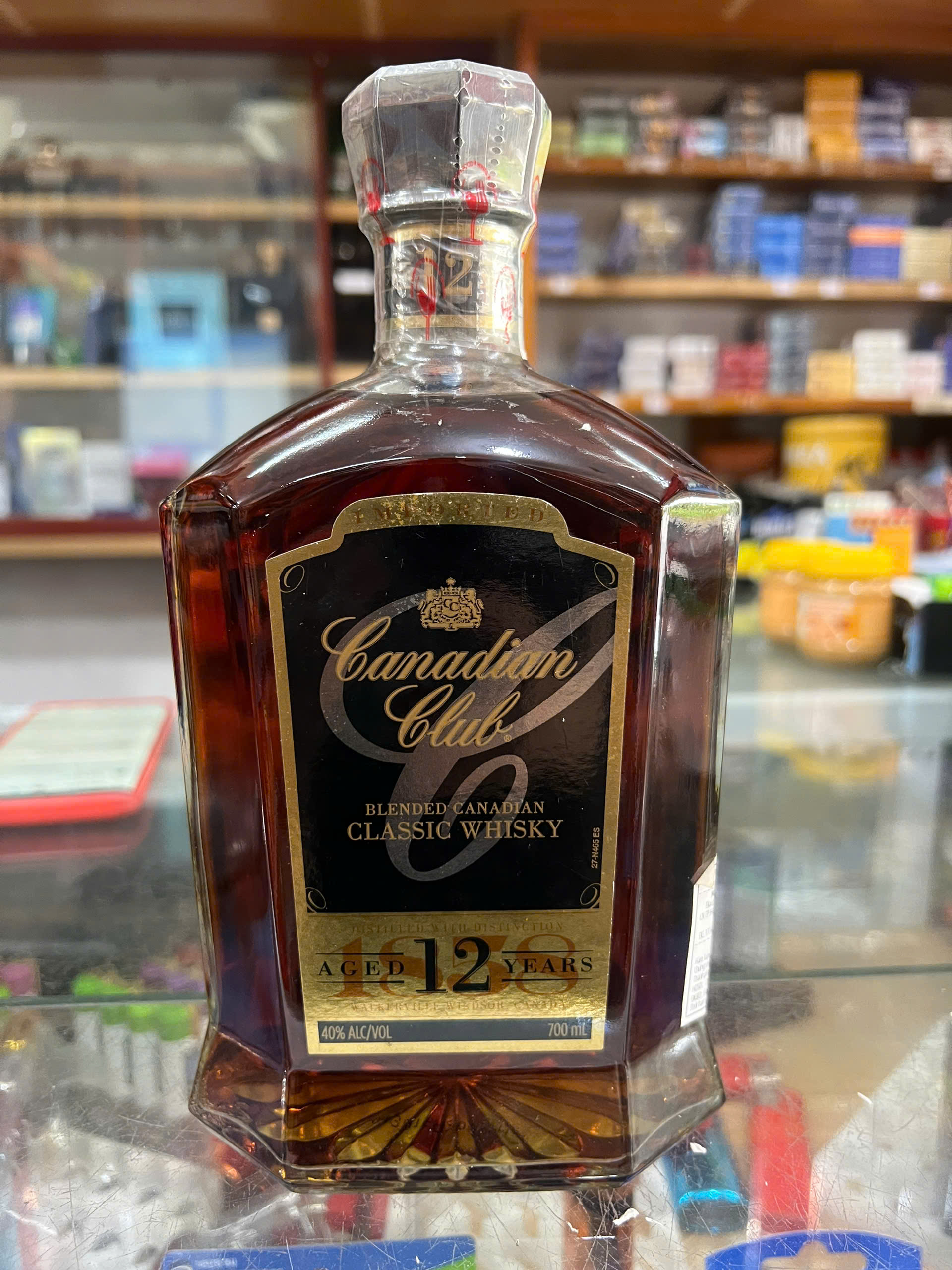 Rượu Canadian Club Classic 12 years  40%v/v- 70cl
